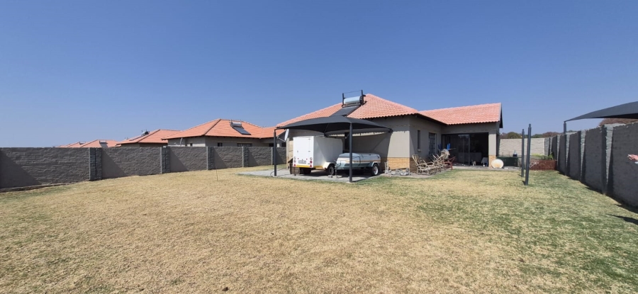 3 Bedroom Property for Sale in Hexrivier Lifestyle Estate North West